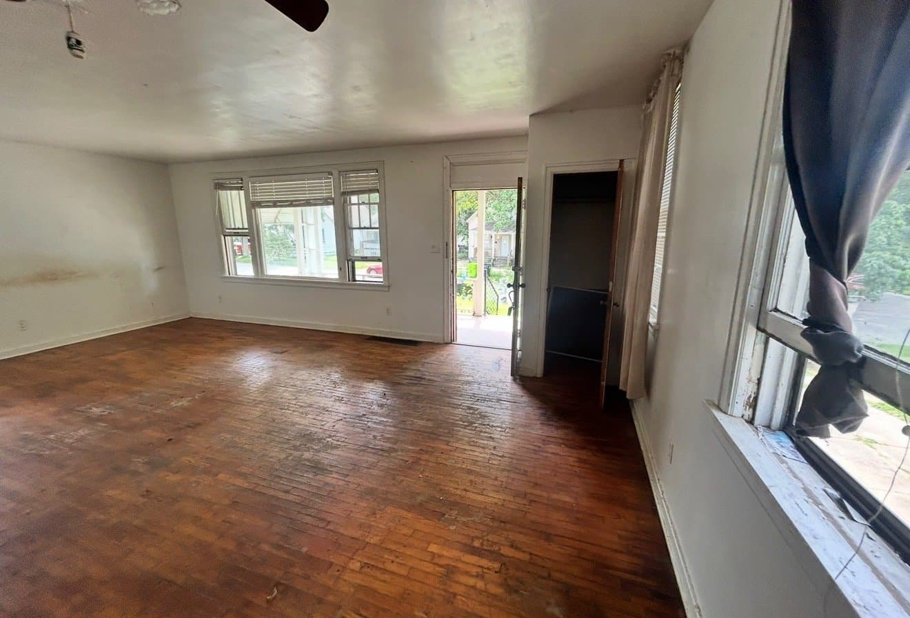 Decatur House: 1174 W King St