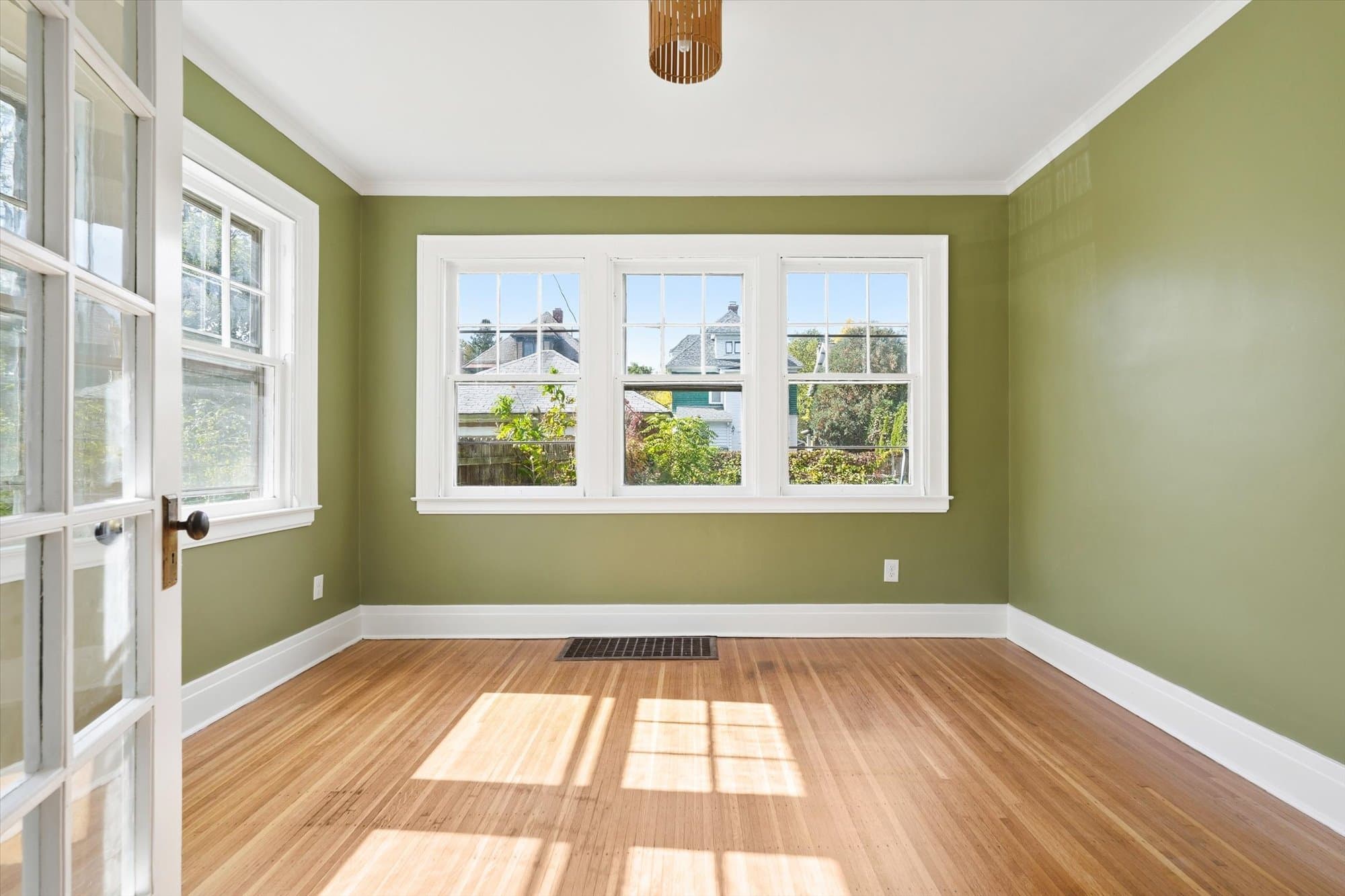 Syracuse House: 506 Allen St