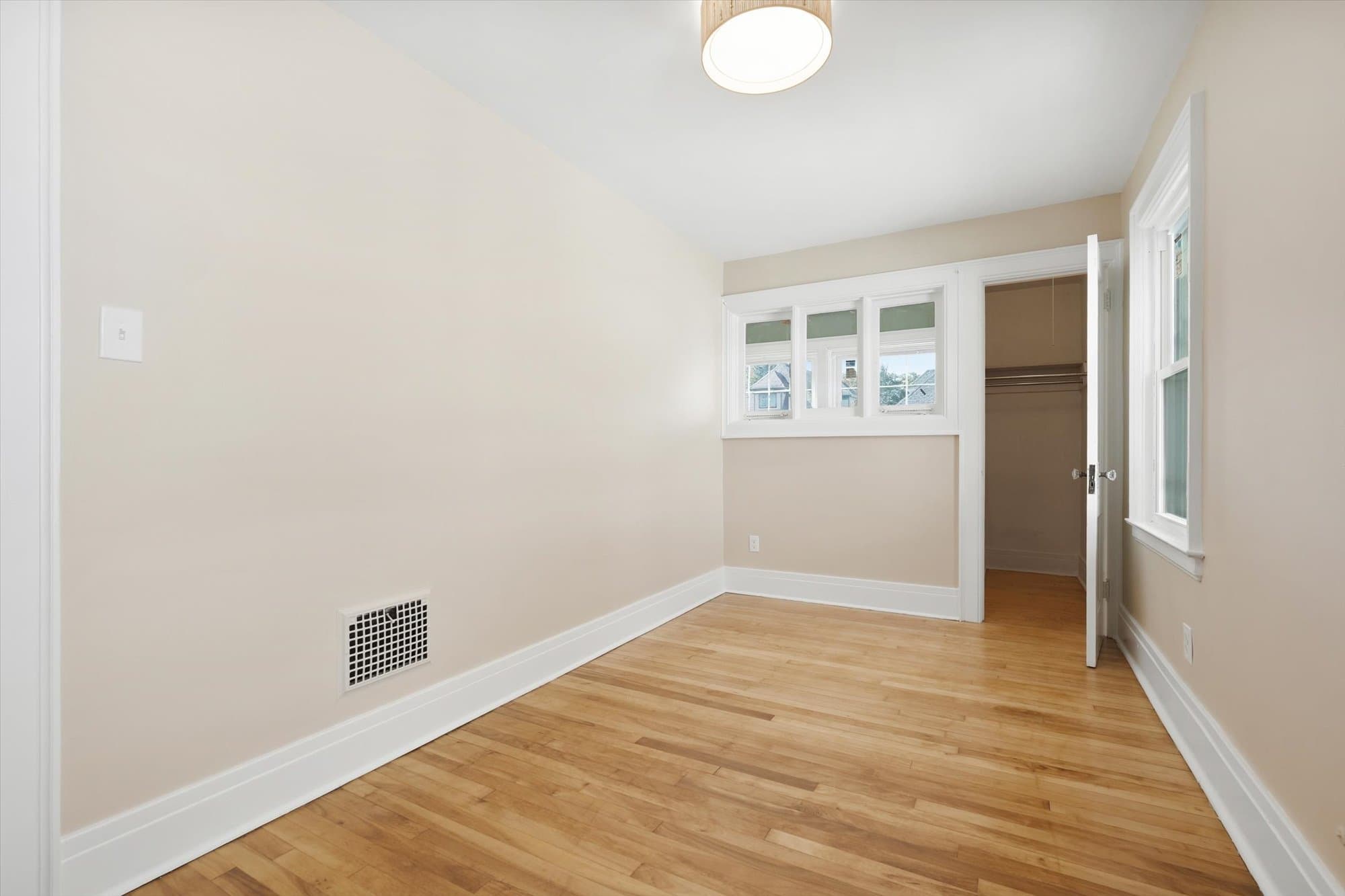 Syracuse House: 506 Allen St