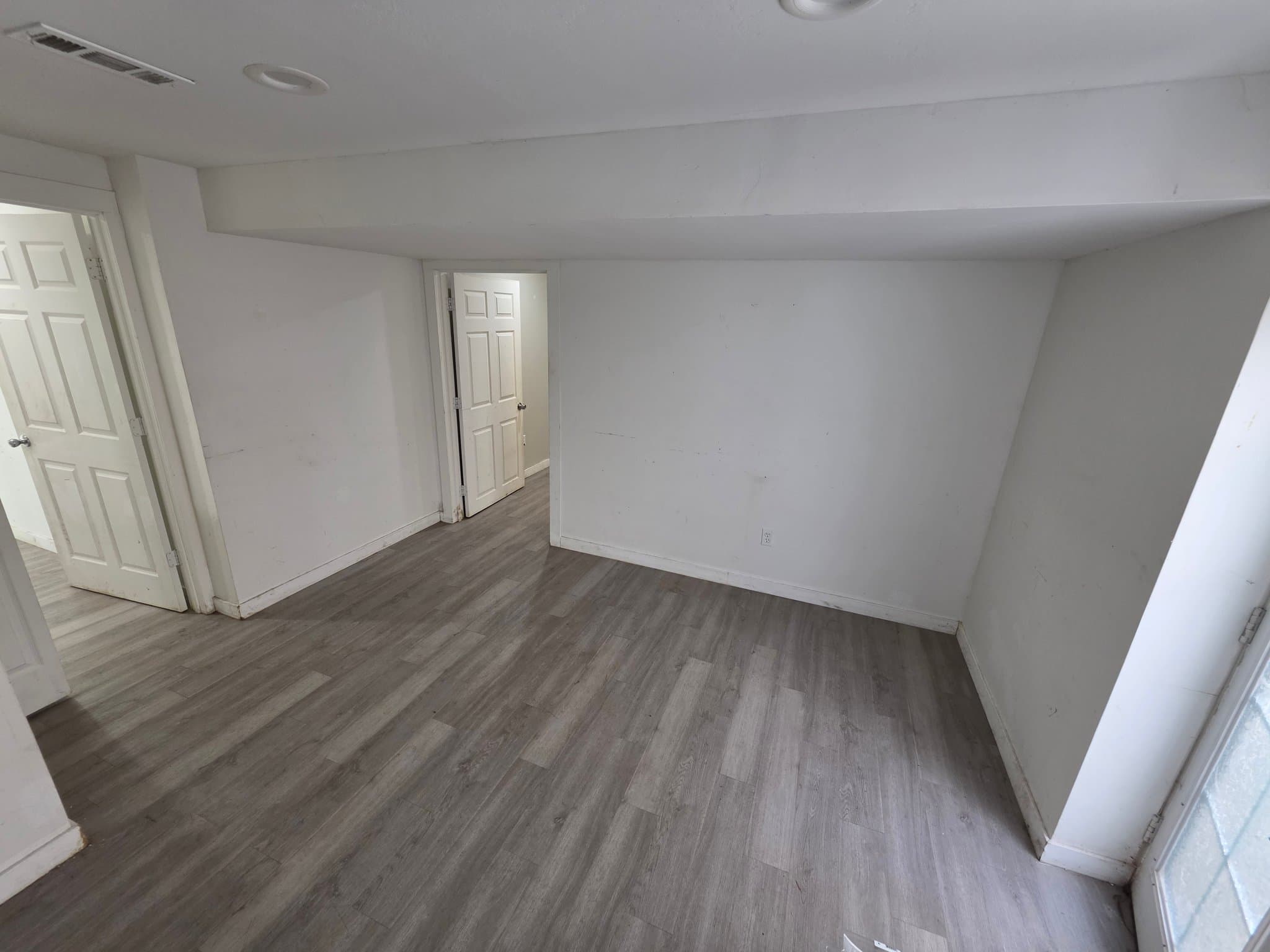 Clearfield House: 1045 W 200 N