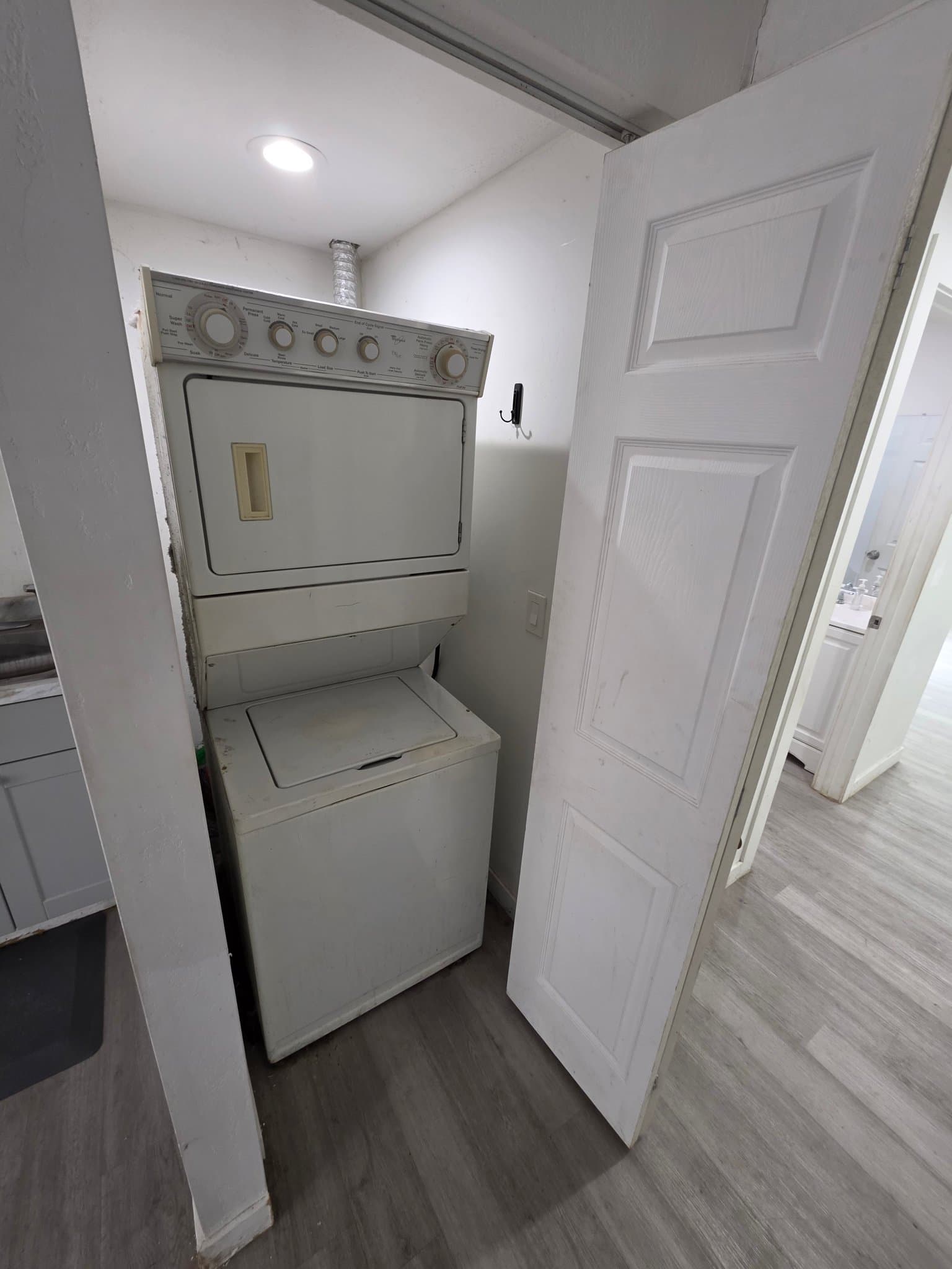 Clearfield House: 1045 W 200 N