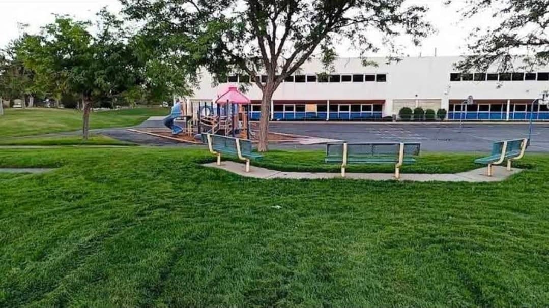 Clearfield House: 1045 W 200 N