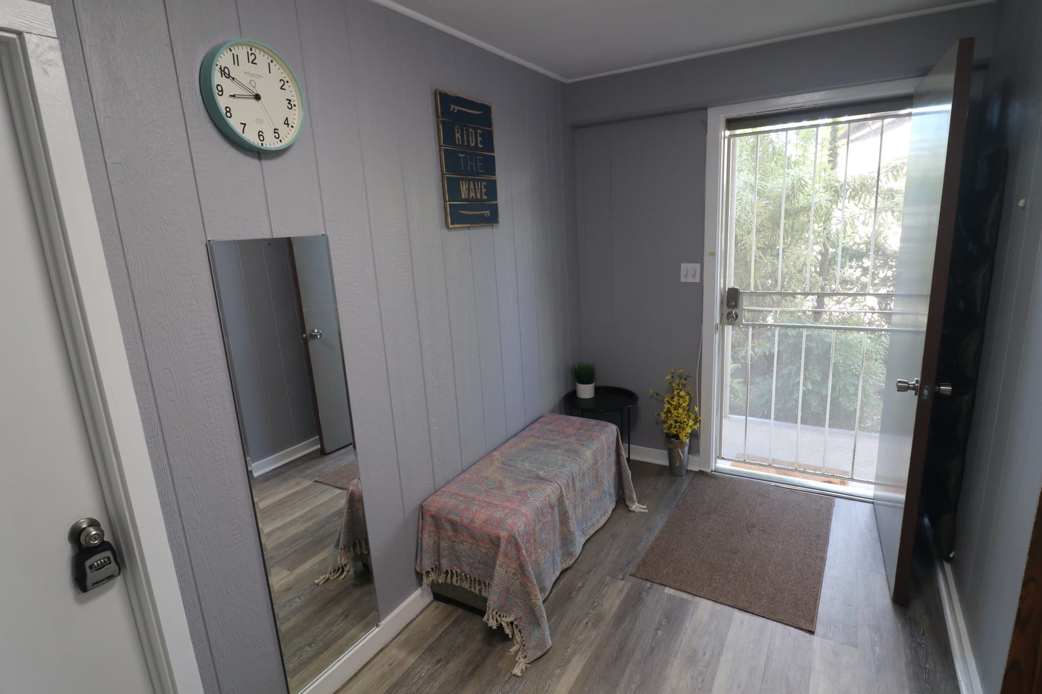 HONOLULU Single Room: 1534 MAGAZINE ST A-2