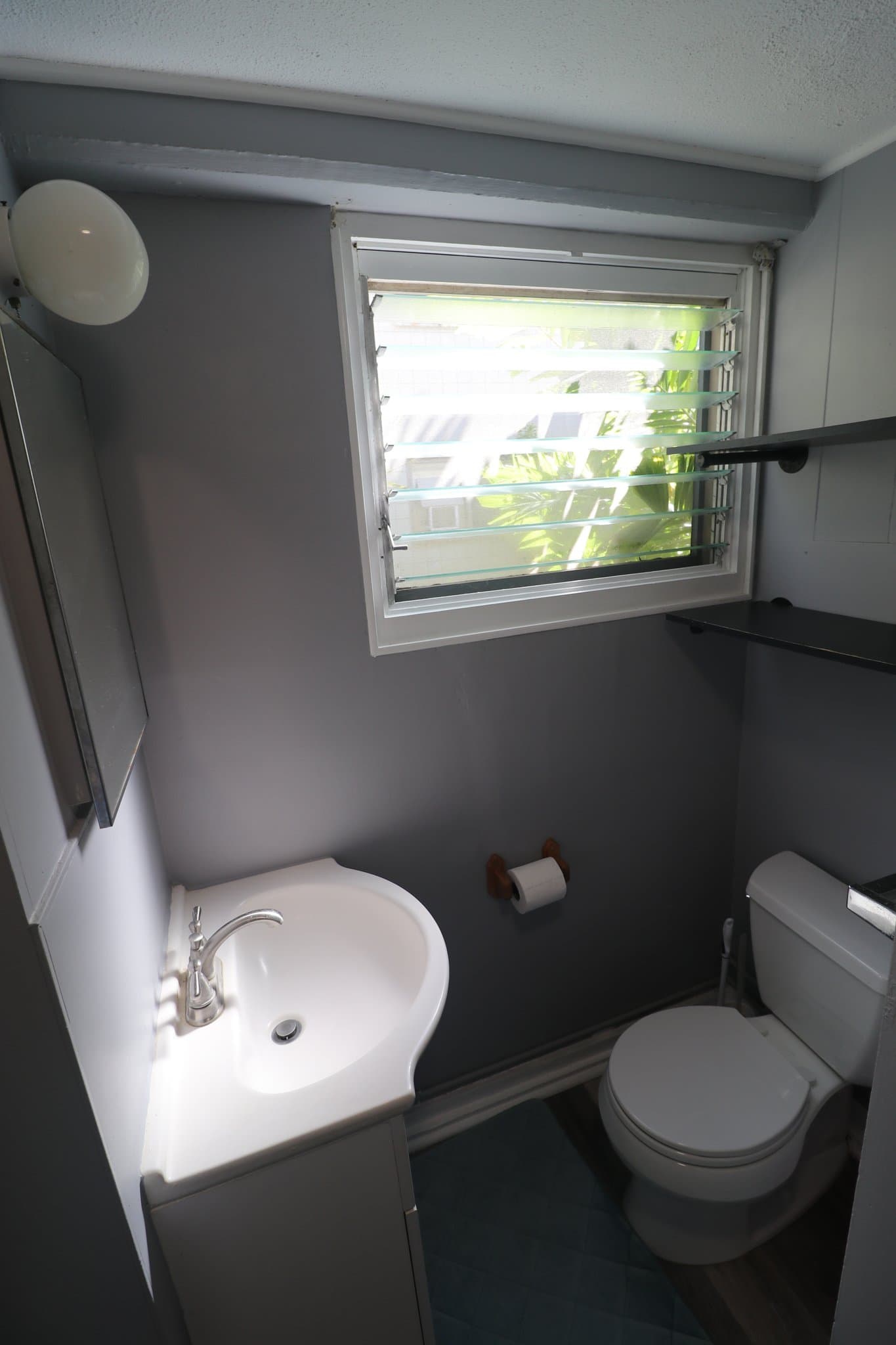 HONOLULU Single Room: 1534 MAGAZINE ST A-2
