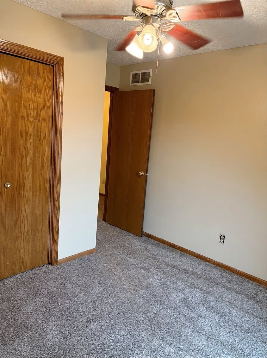 West Des Moines House: 205 2nd St