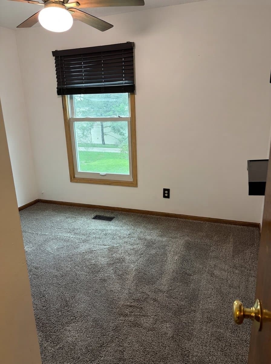 West Des Moines House: 205 2nd St