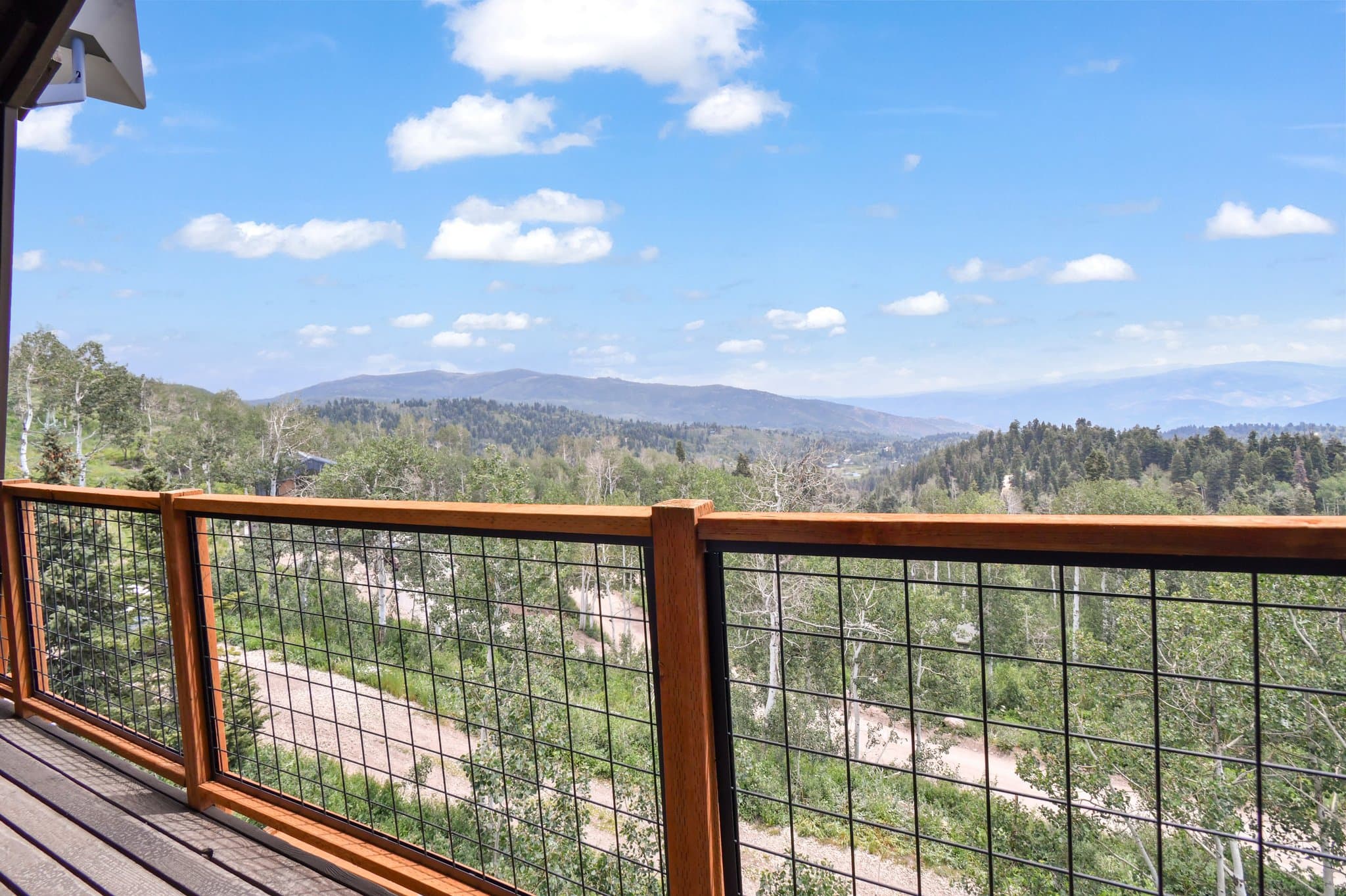 Coalville House: 2288 Uintah View Dr, Coalville, UT, USA