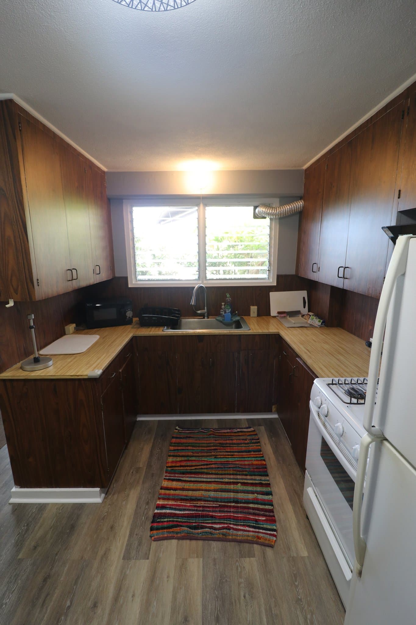HONOLULU Single Room: 1534 MAGAZINE ST A-2
