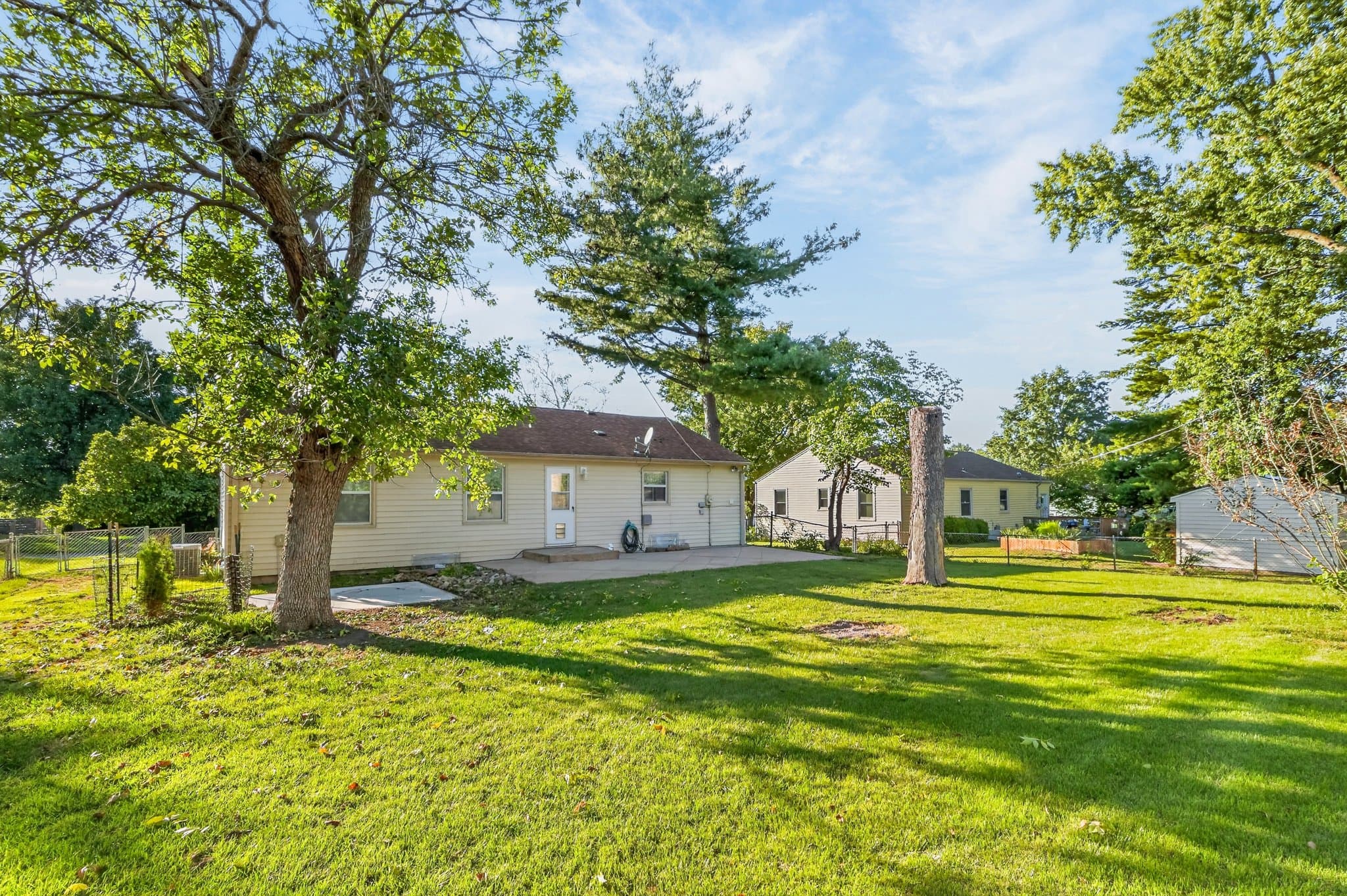 Kansas City House: 6703 N Campbell St