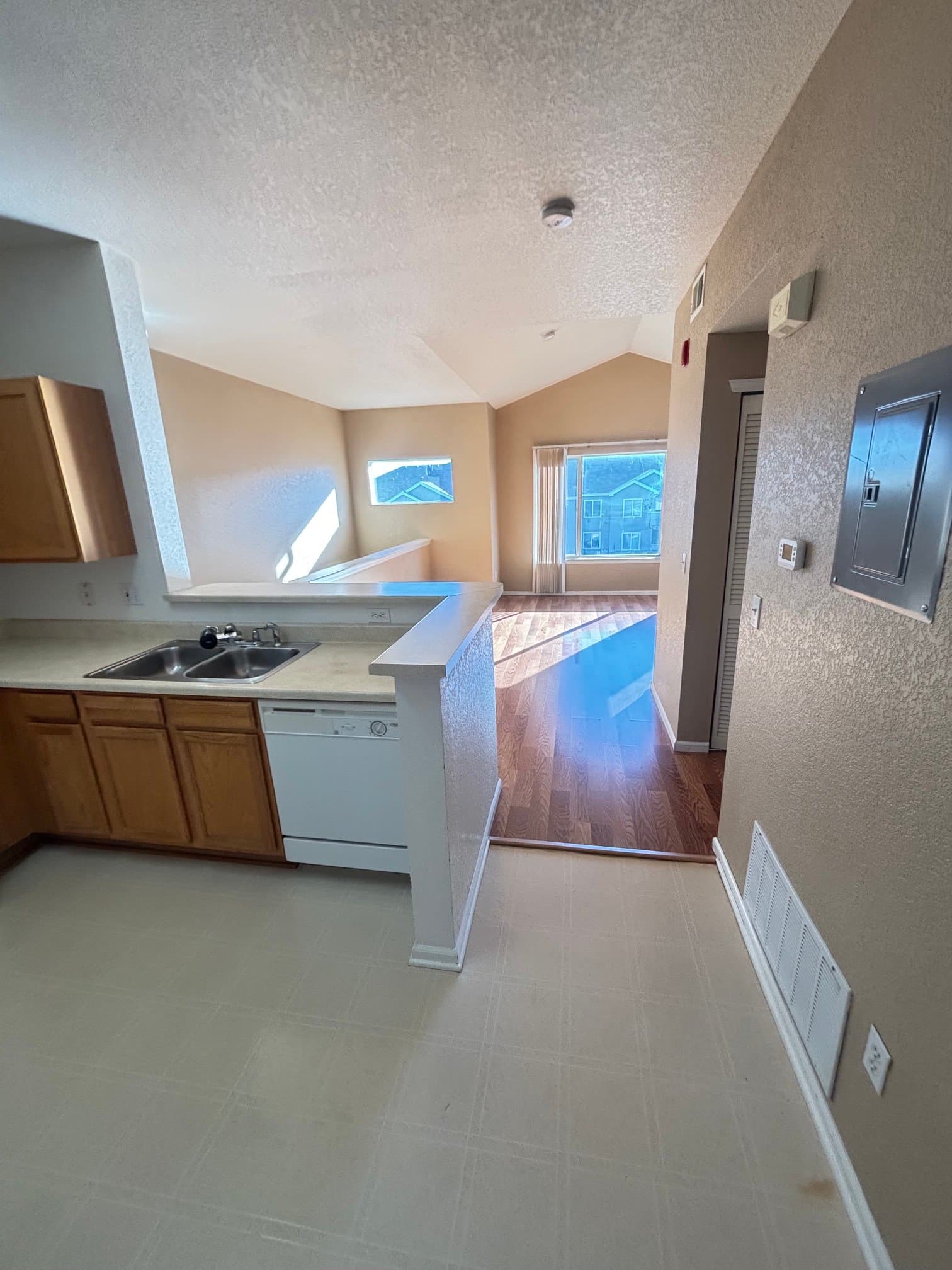 Aurora Condo: 908 S Yampa St