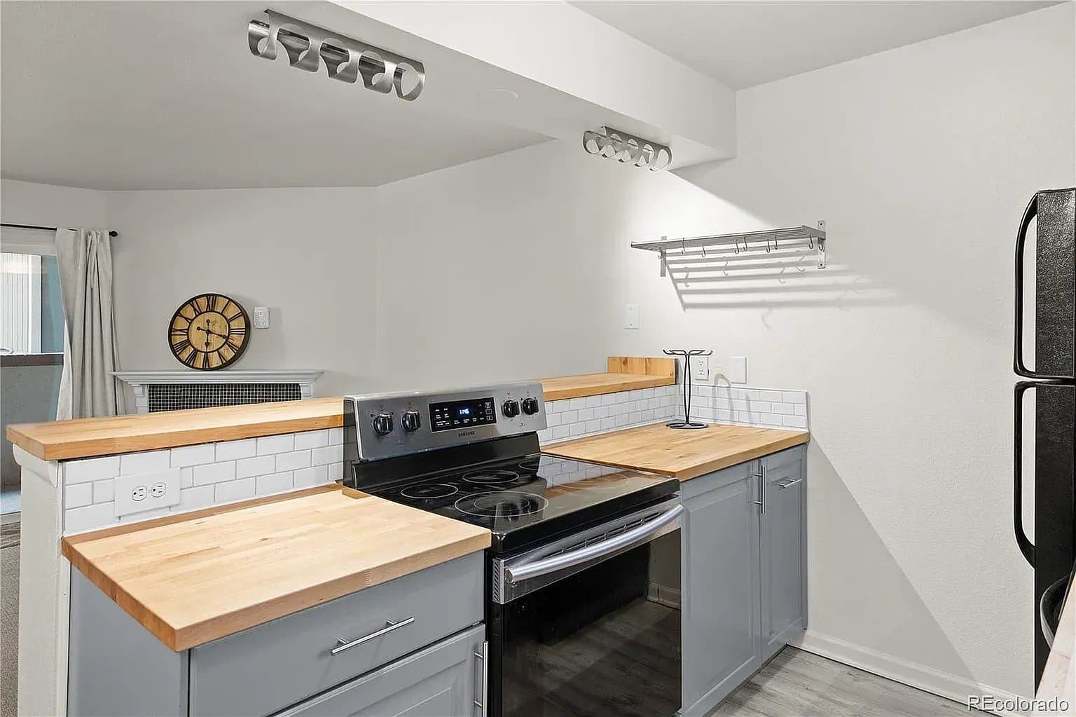 Boulder Condo: 695 Manhattan Dr