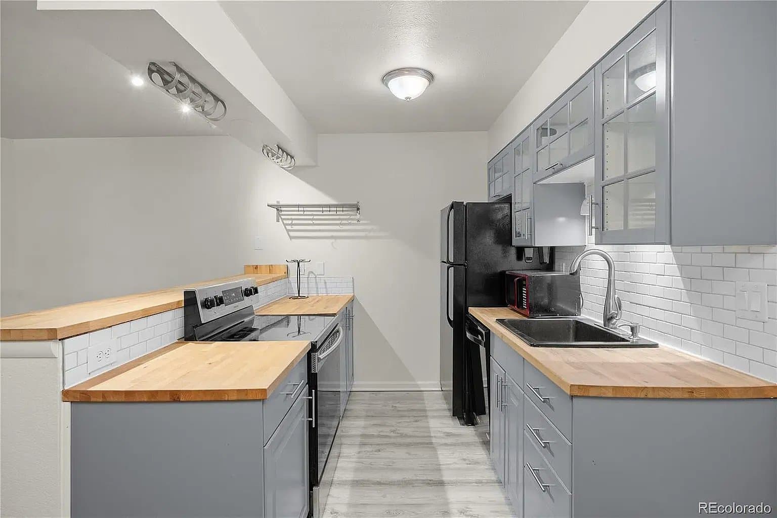Boulder Condo: 695 Manhattan Dr