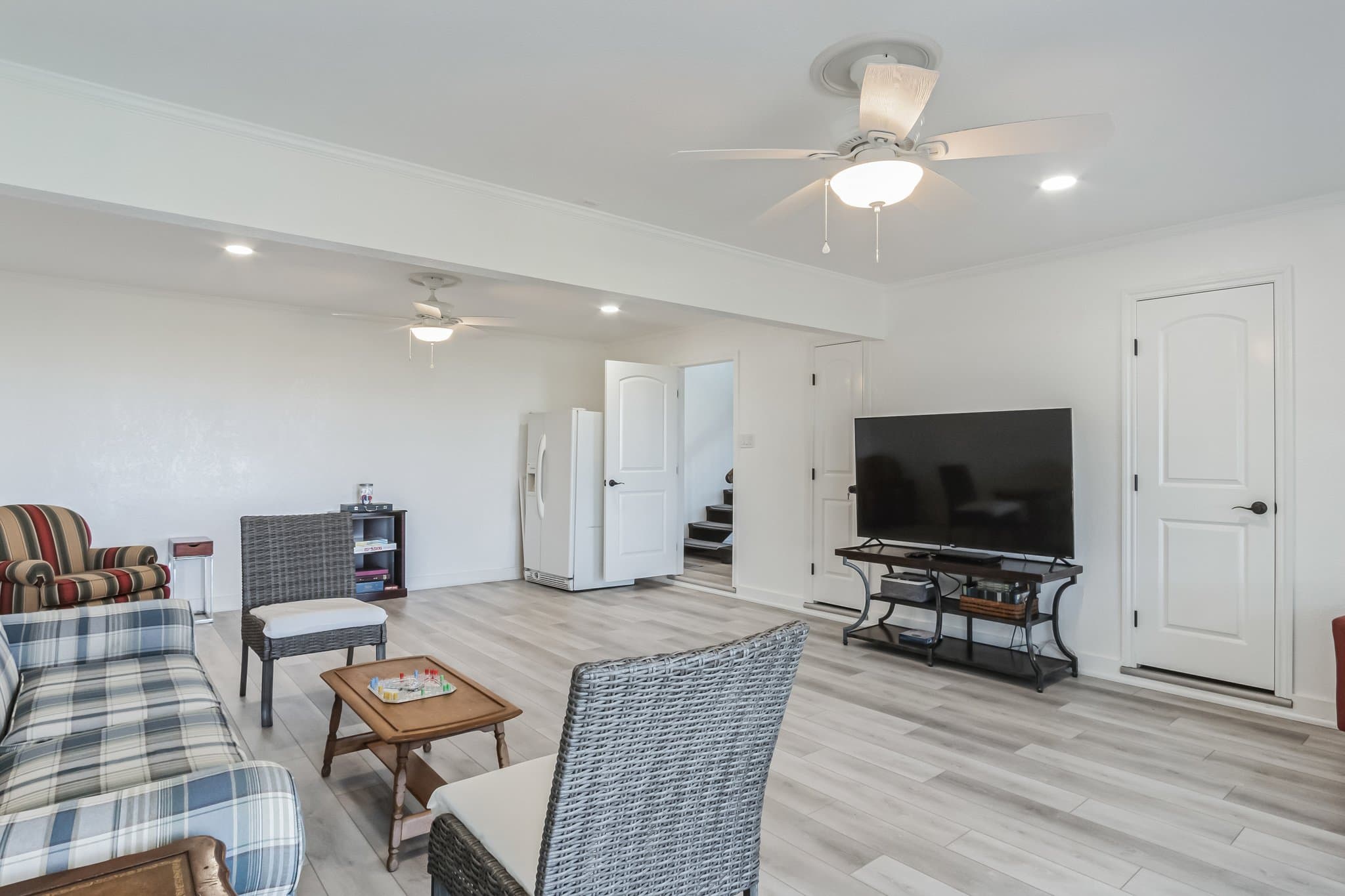 Woodway House: 8201 Forest Ridge Dr