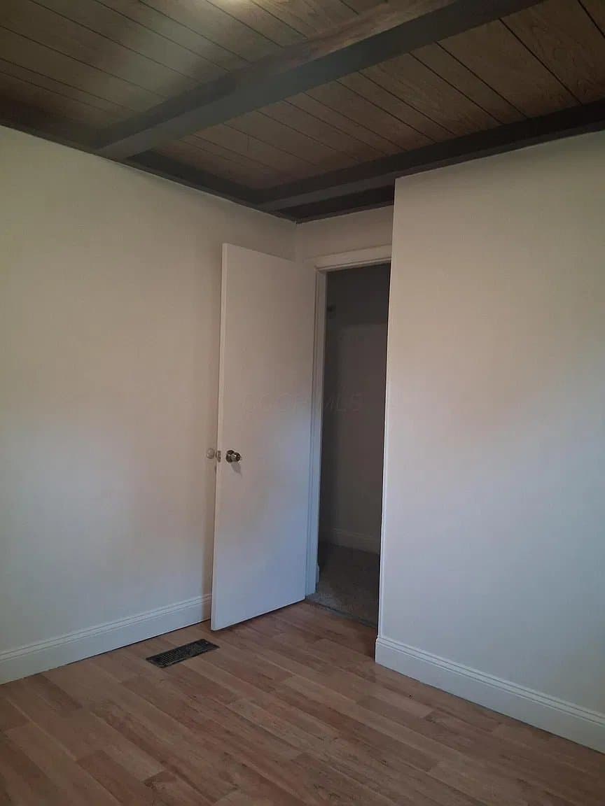 Glouster House: 64 Spring St