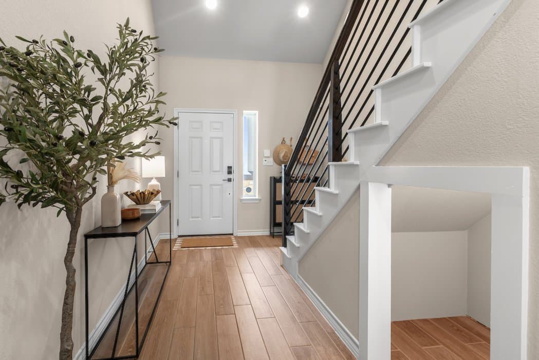 Buda House: 936 Eves Necklace Dr