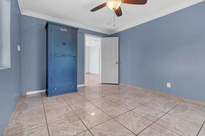 los angeles House: 2553 verde st