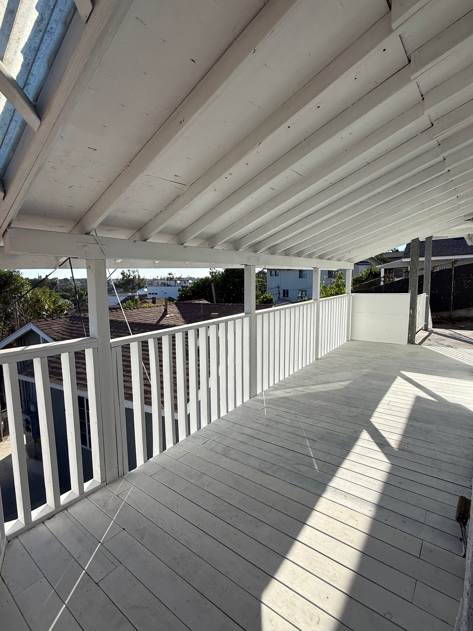 los angeles House: 2553 verde st