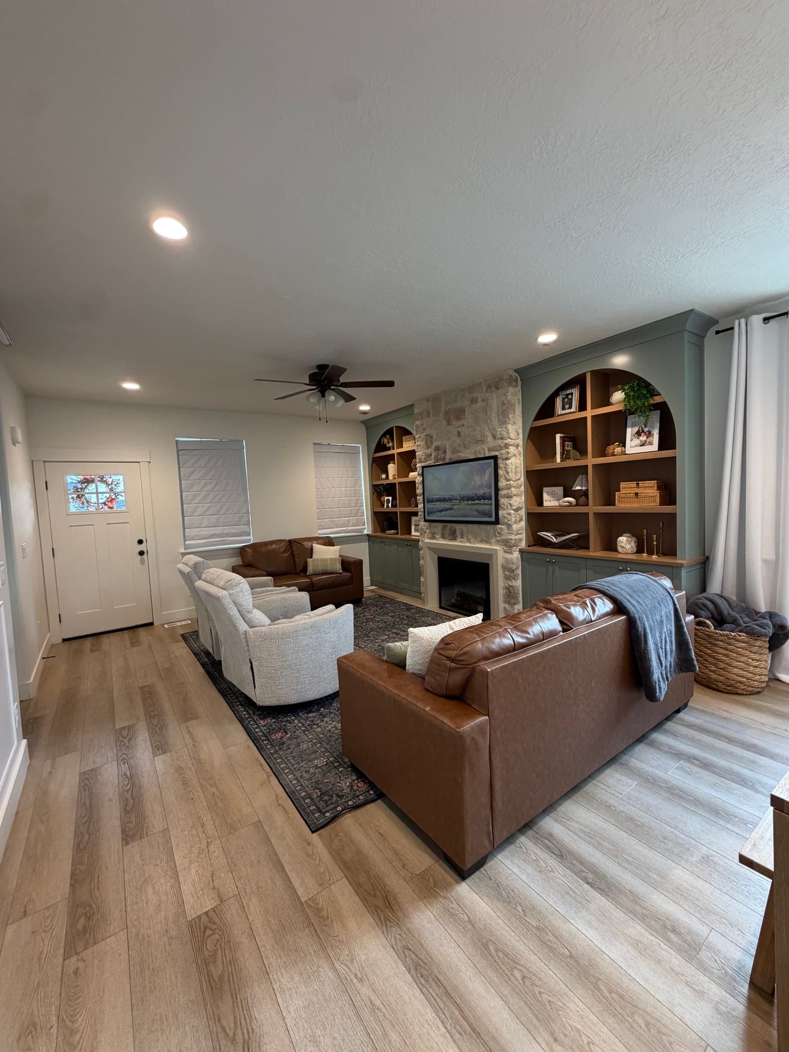 Santaquin House: 859 N 20 E