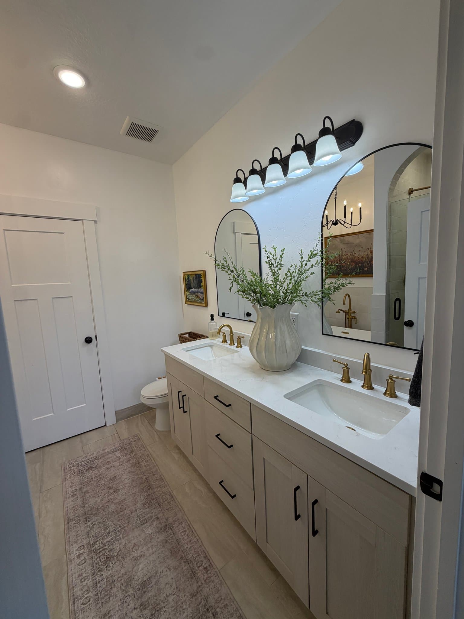 Santaquin House: 859 N 20 E