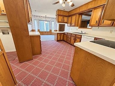 Lubbock House: 8411 Geneva Ave