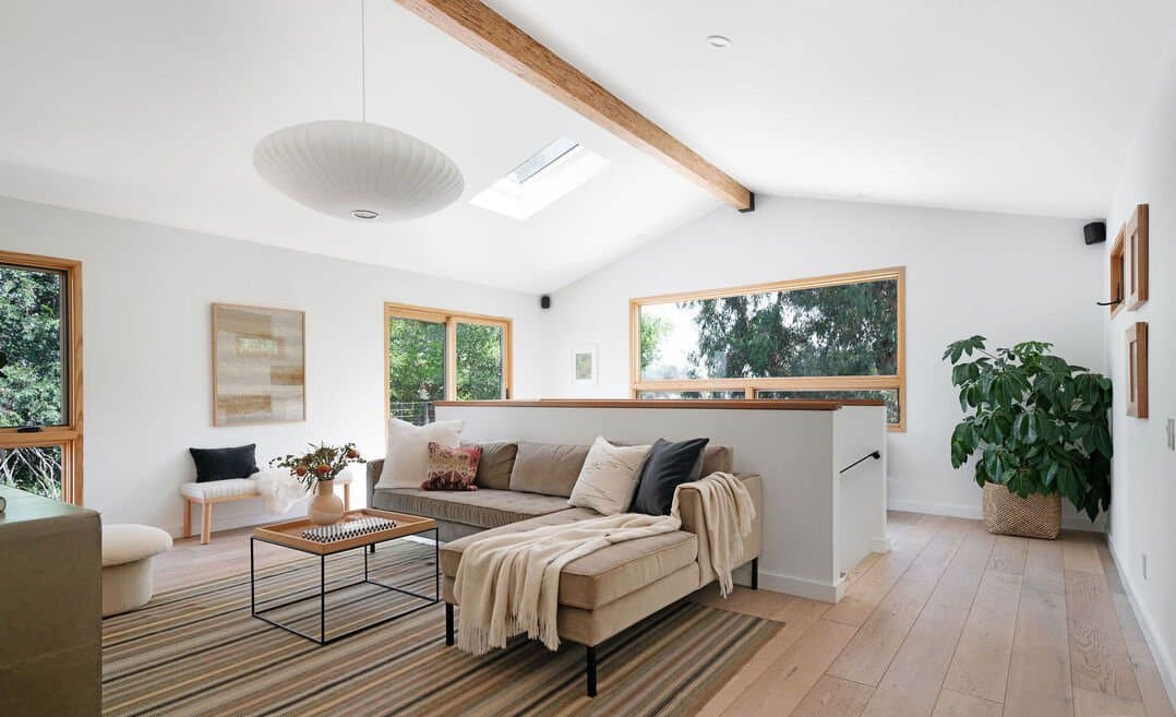 Los Angeles House: 2137 Fargo St