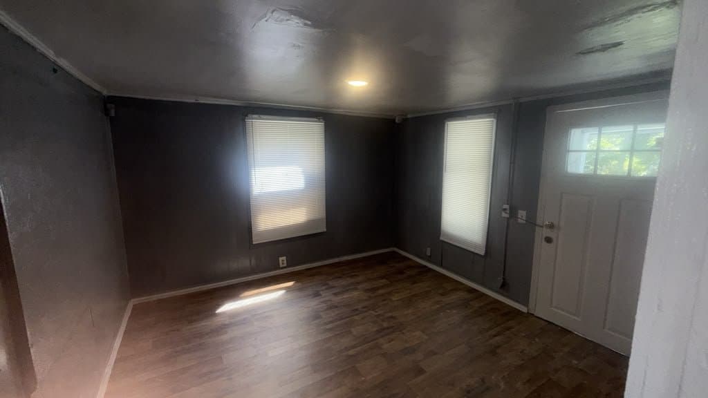 Barnesville House: 646 Maynard St