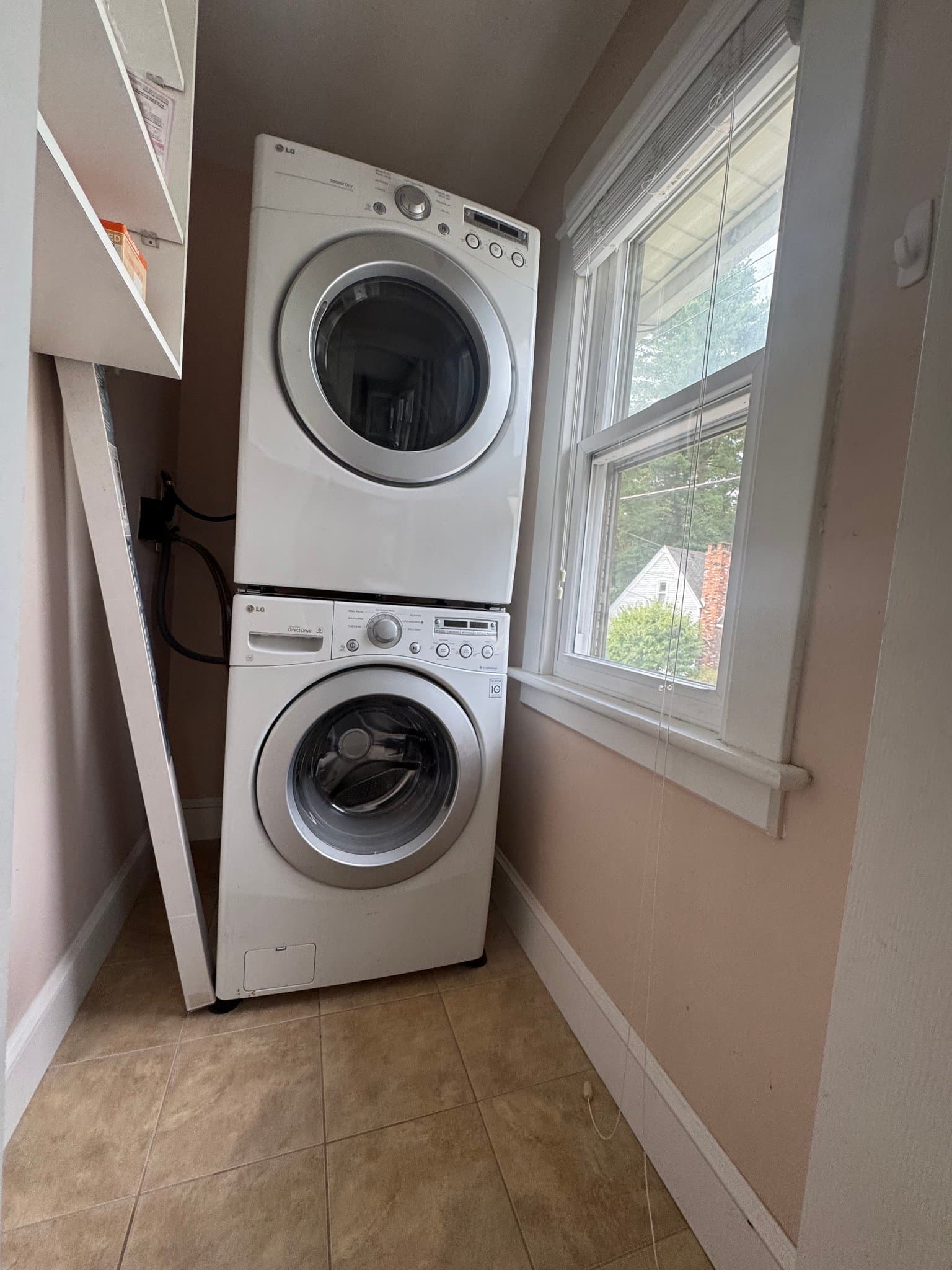 Derby Apartment: 50 Spring St