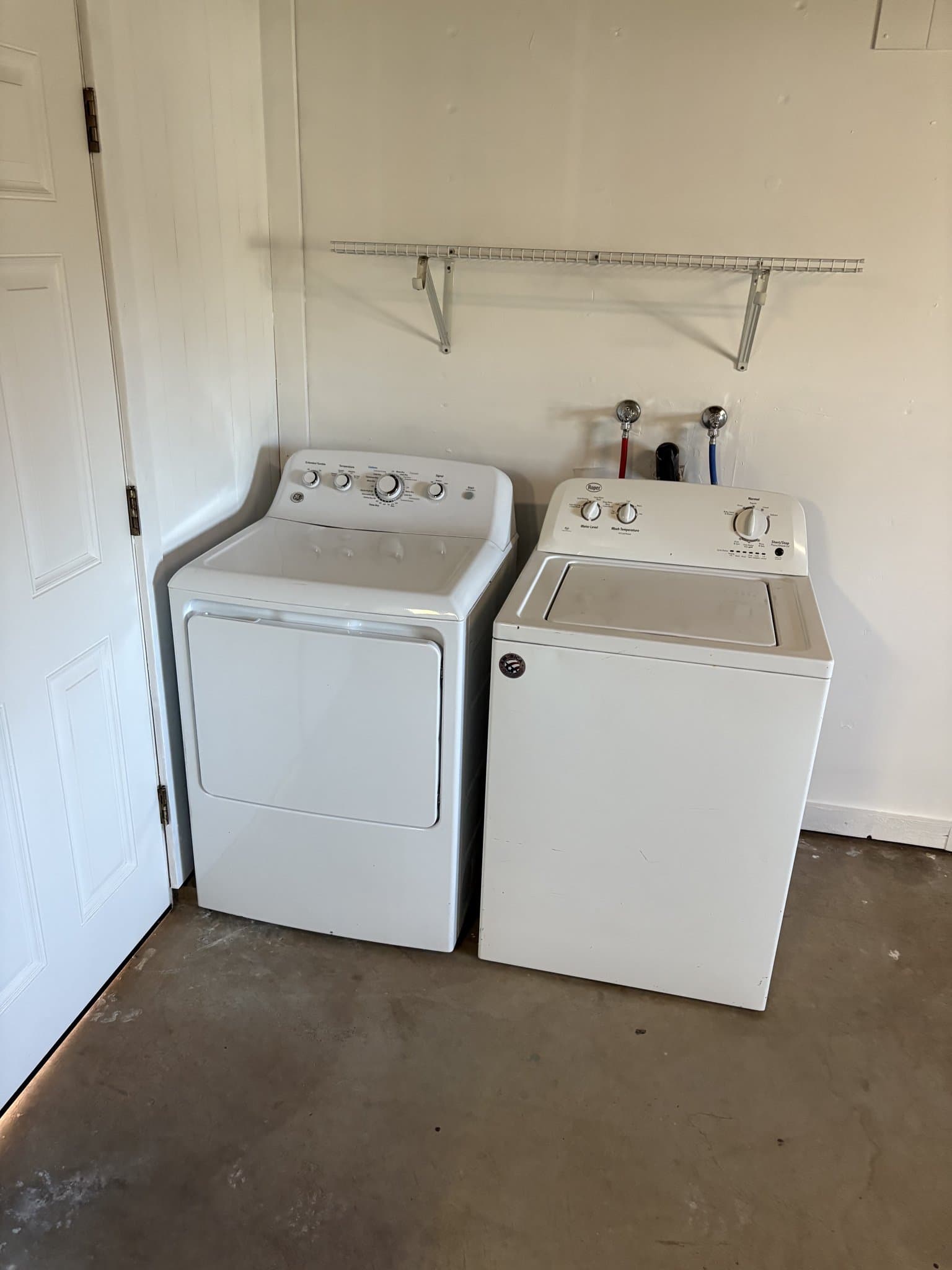 Chico House: 159 Artesia Dr