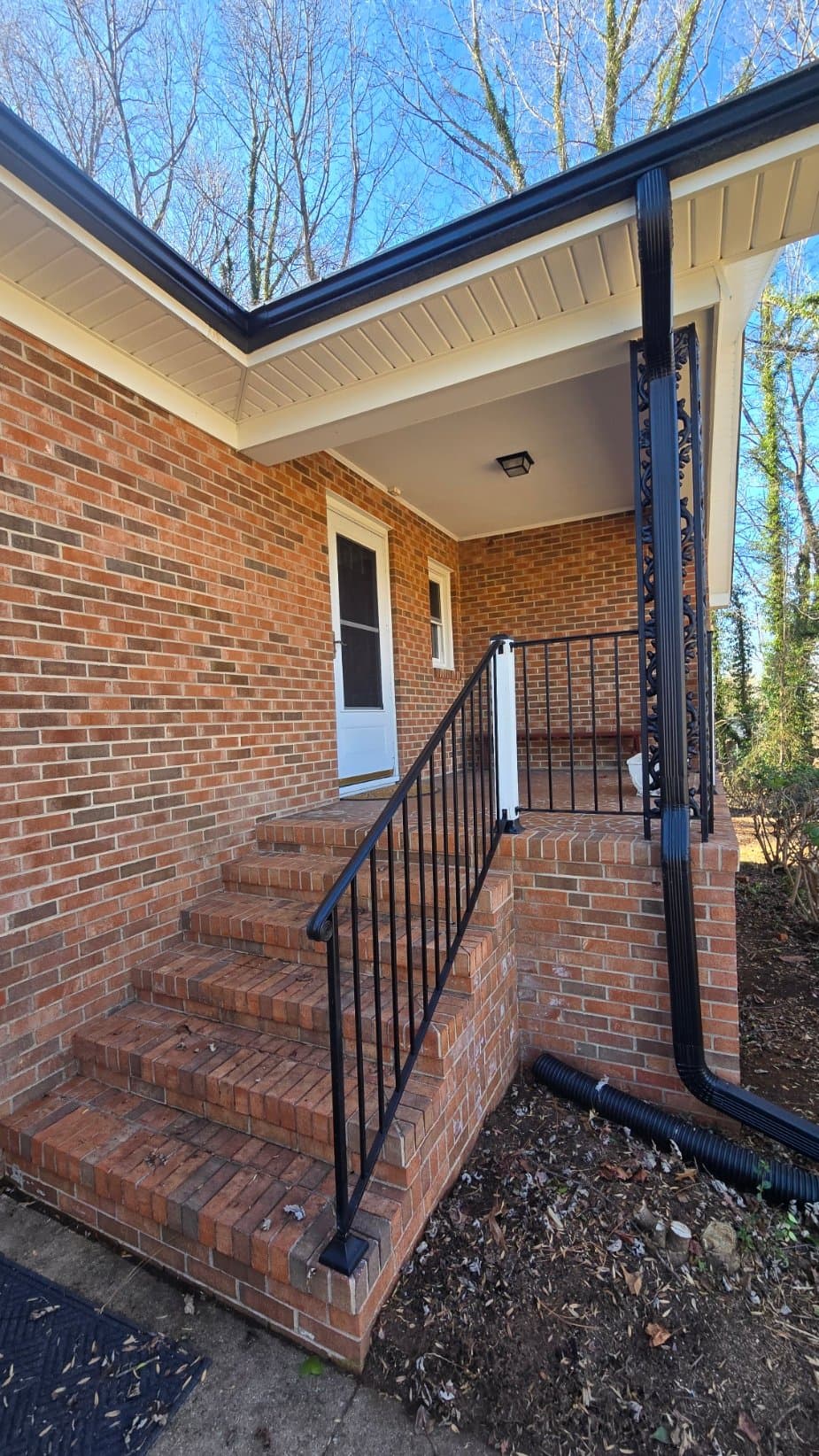 Greensboro House: 6303 Stockbridge Ct