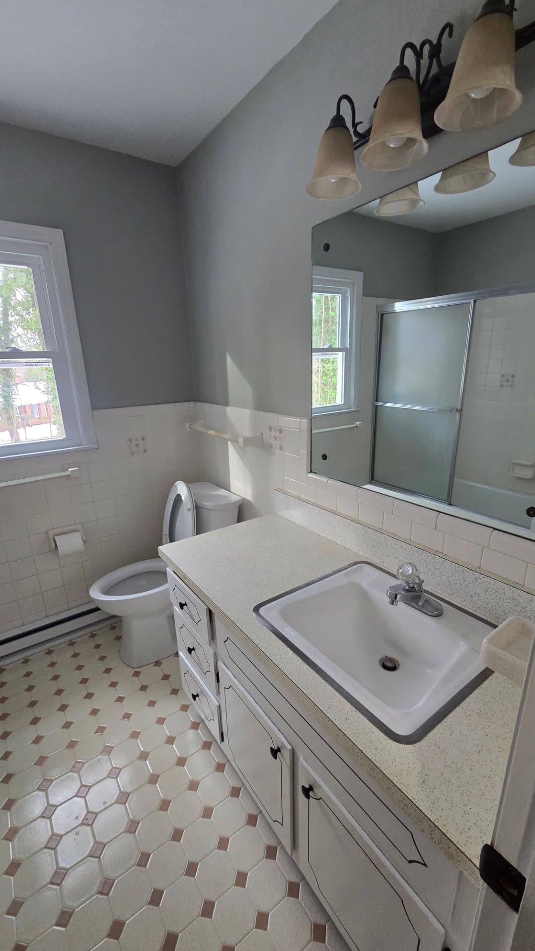 Greensboro House: 6303 Stockbridge Ct