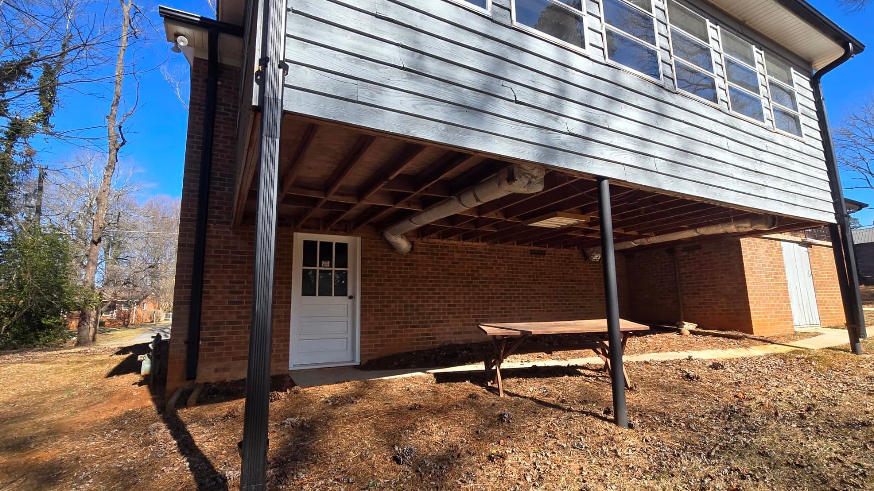 Greensboro House: 6303 Stockbridge Ct