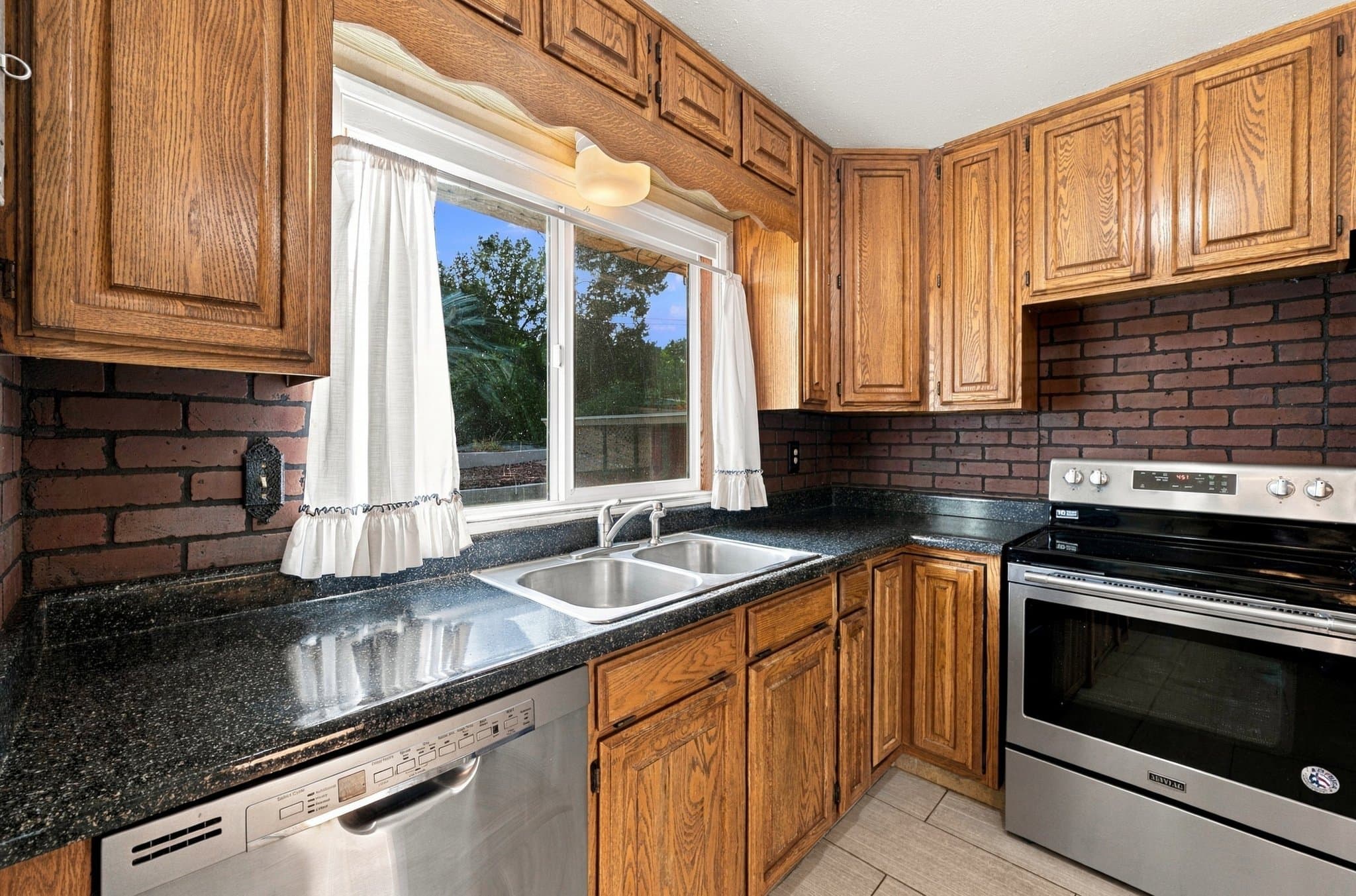 Colorado Springs House: 32 Dudley Ave