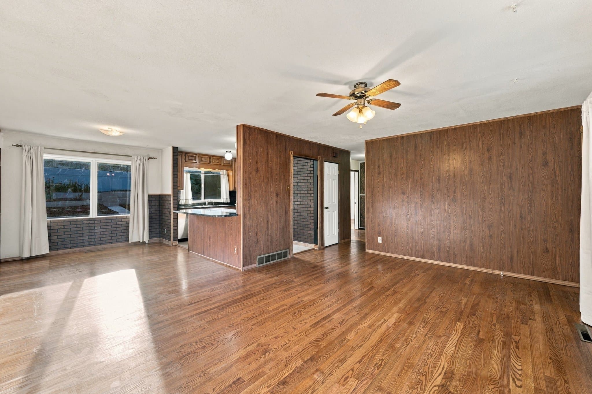 Colorado Springs House: 32 Dudley Ave