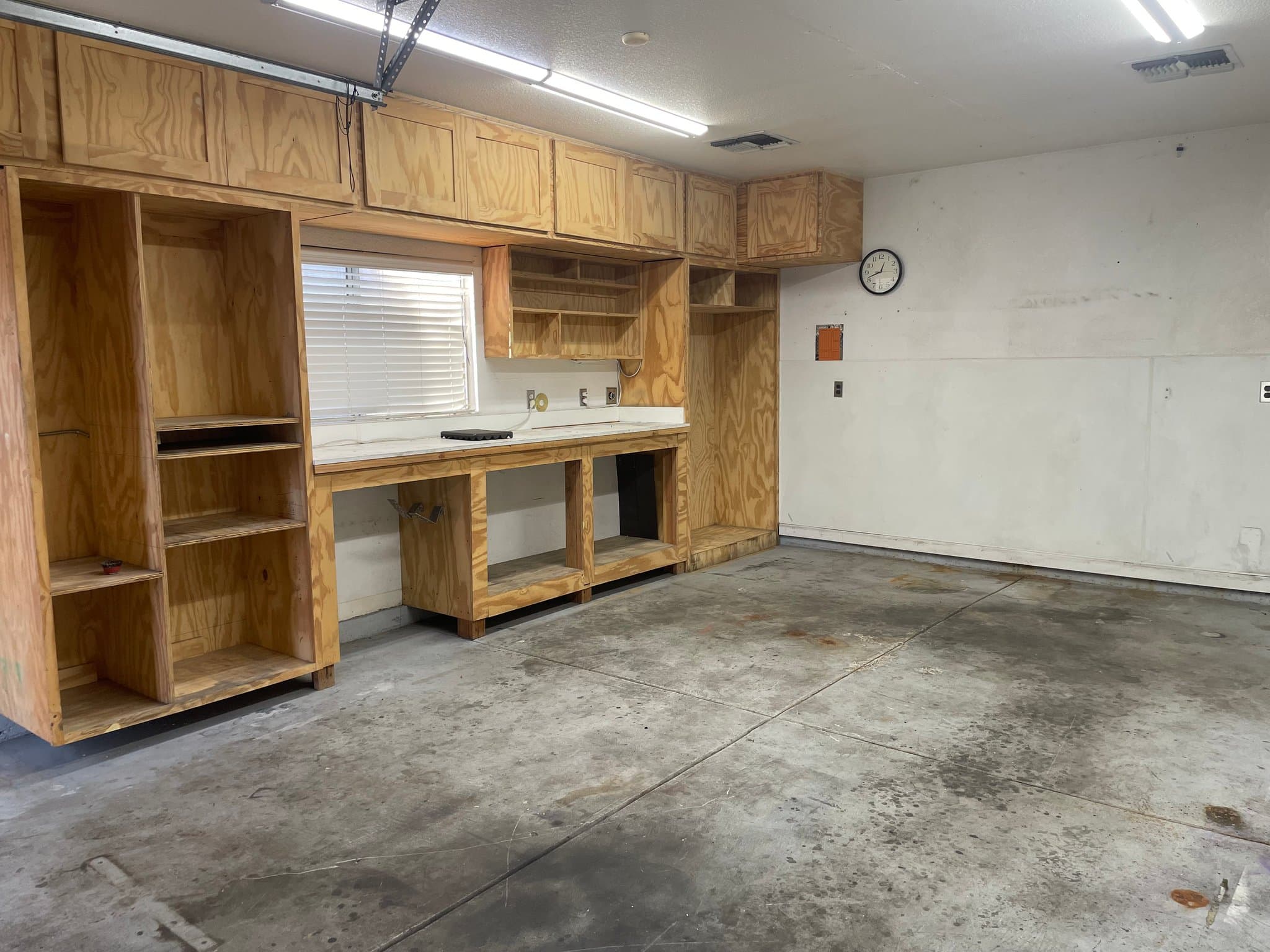 Henderson House: 2476 Swan Ridge Ave