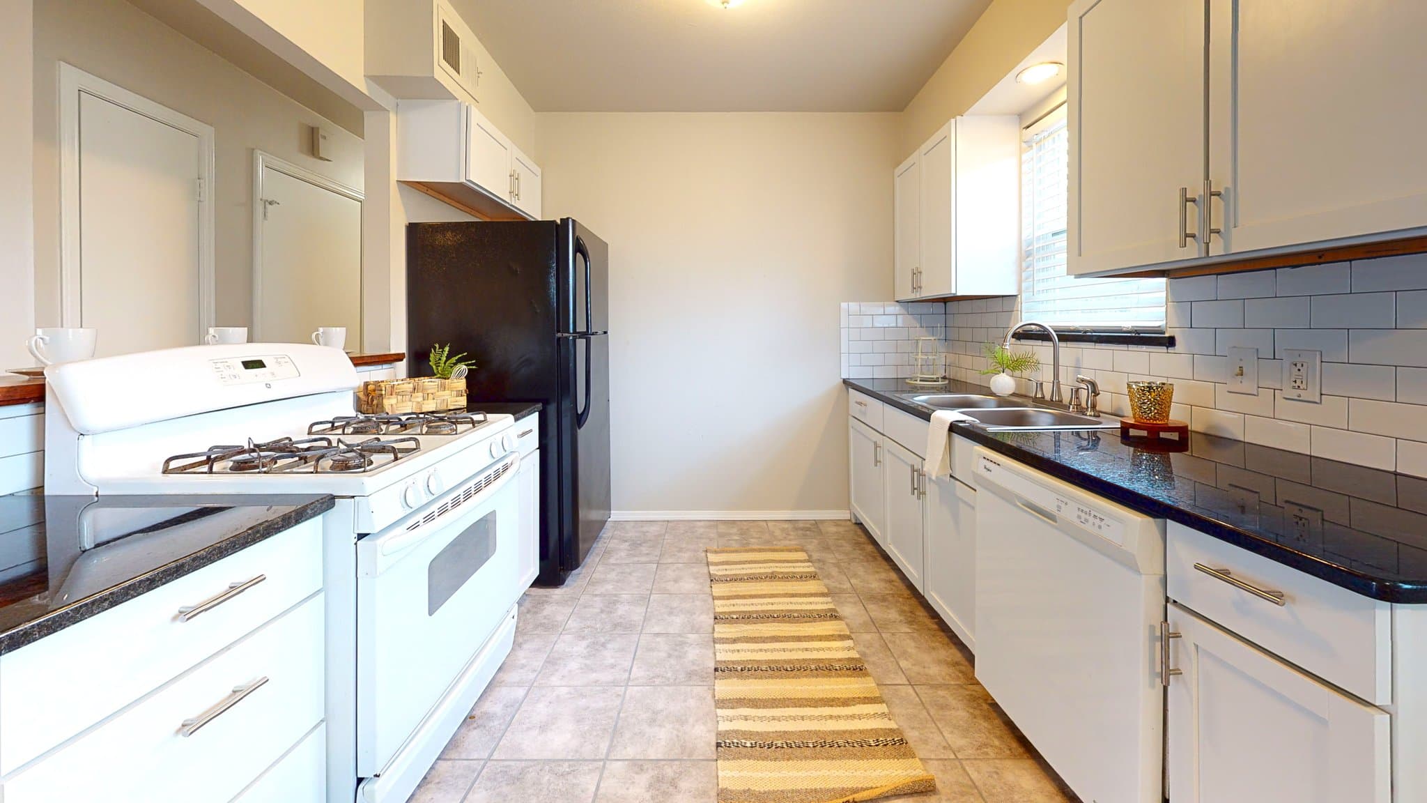 Edmond House: 43 Shirley Ln