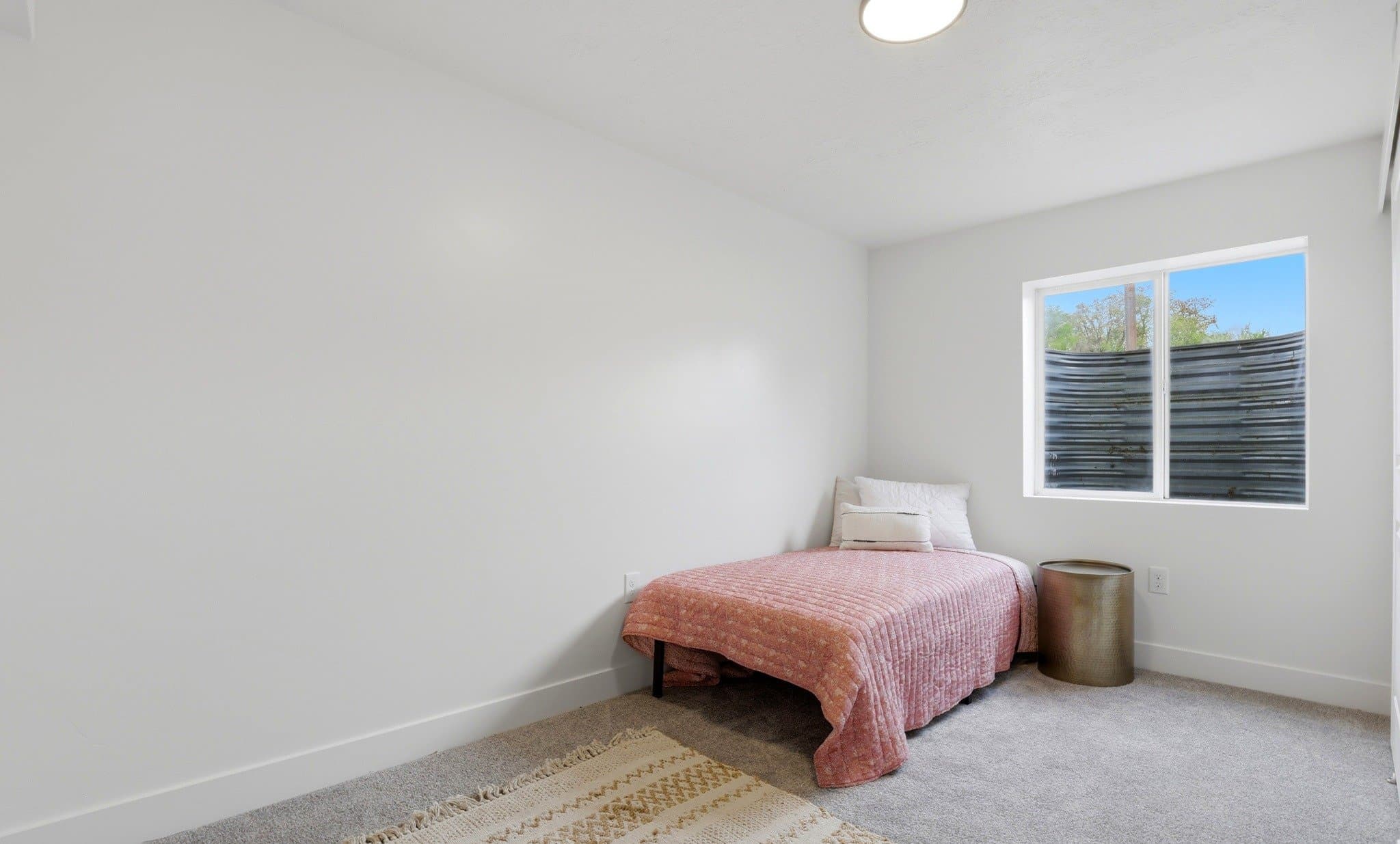 Sandy House: 8643 S Vaquero Dr