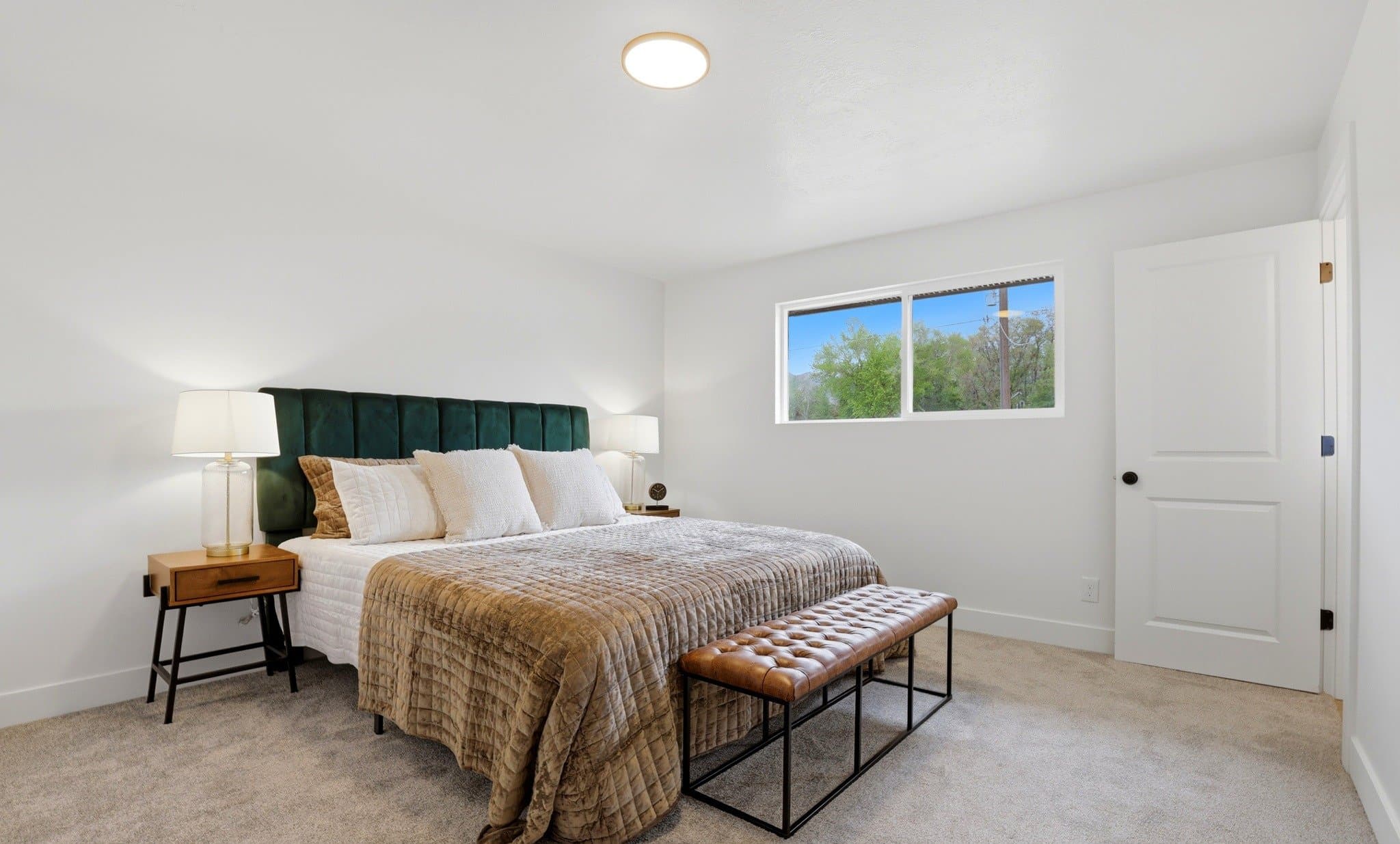 Sandy House: 8643 S Vaquero Dr