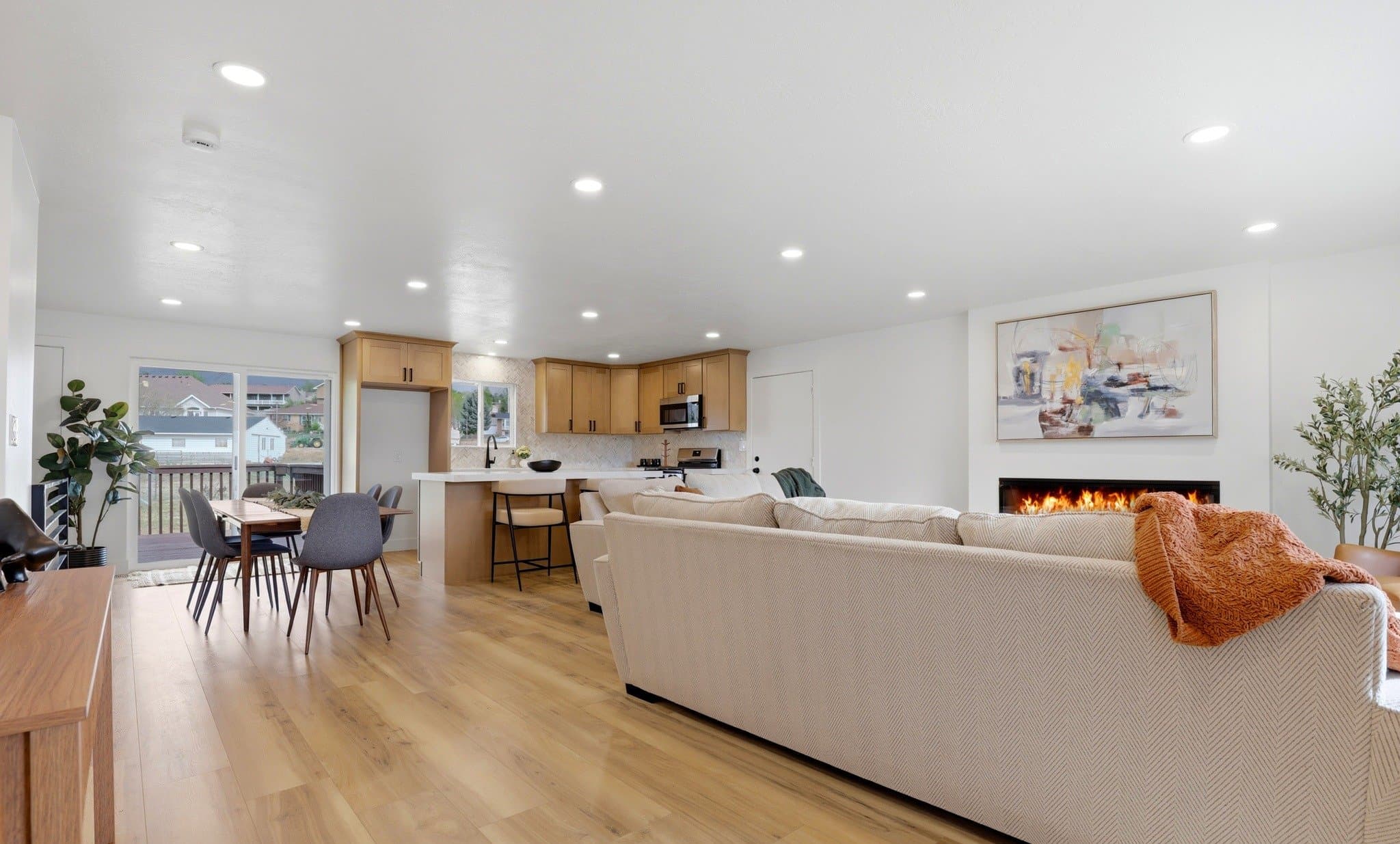 Sandy House: 8643 S Vaquero Dr