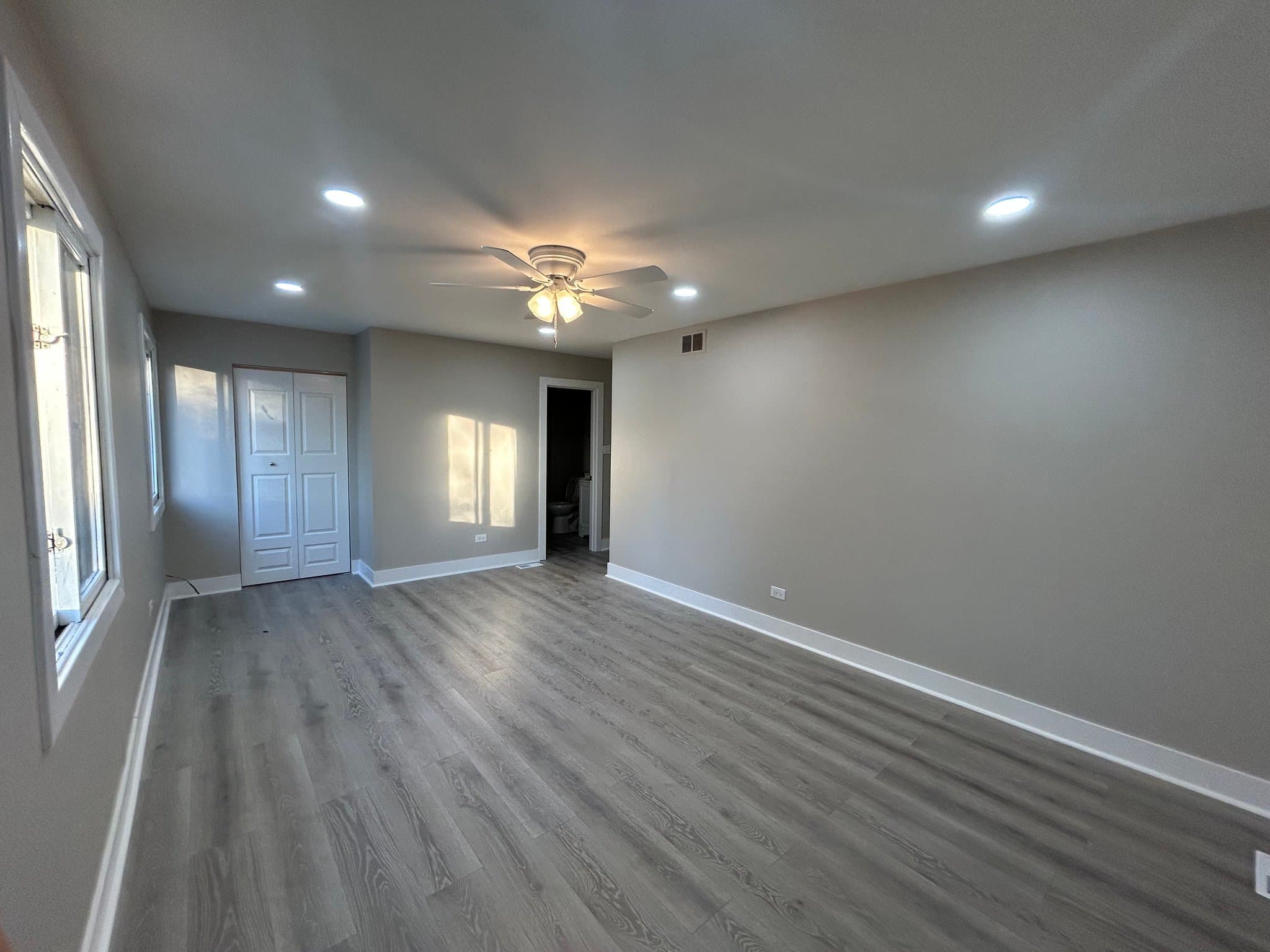 Richton Park House: 22435 Riverside Dr