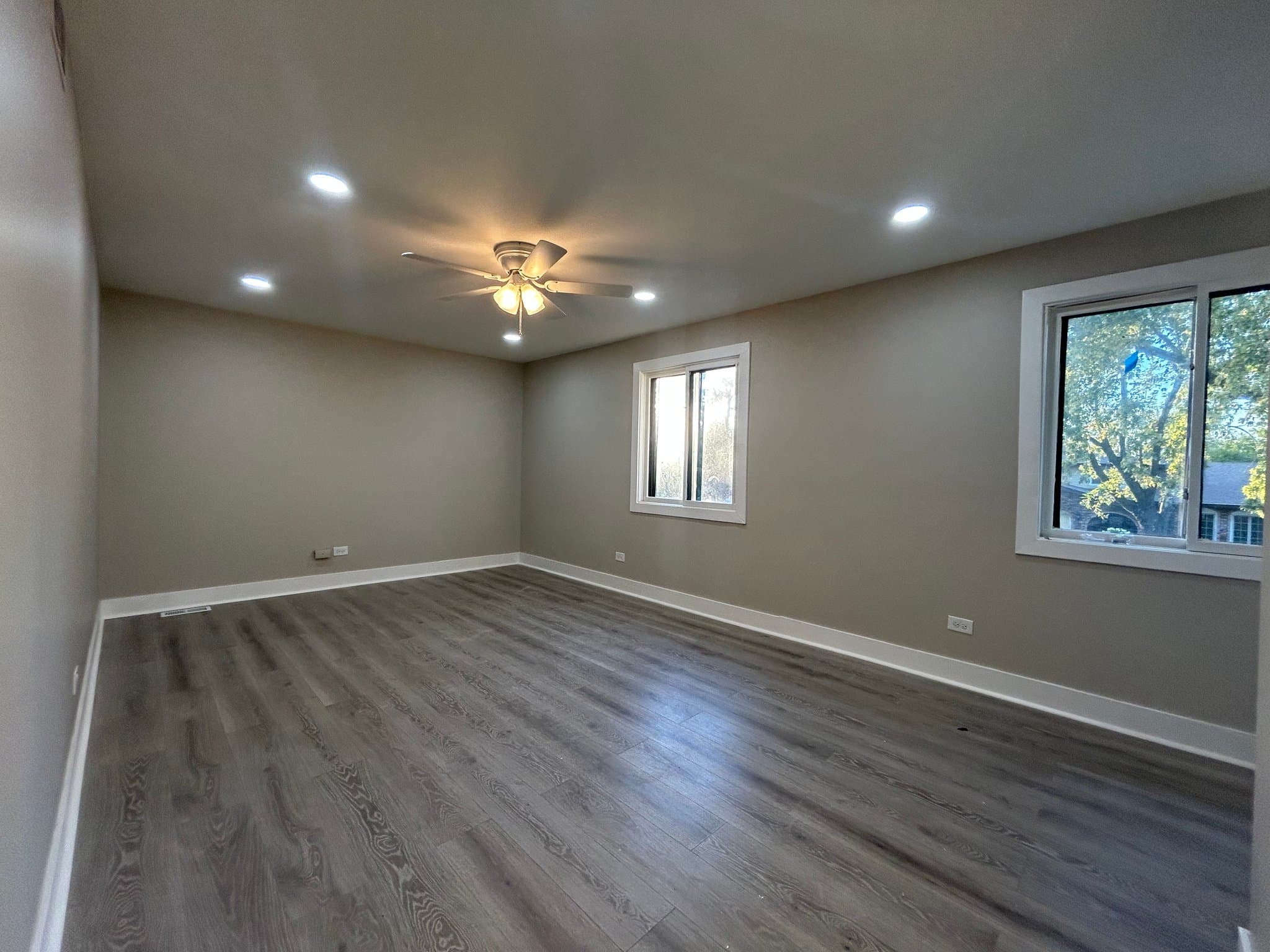 Richton Park House: 22435 Riverside Dr
