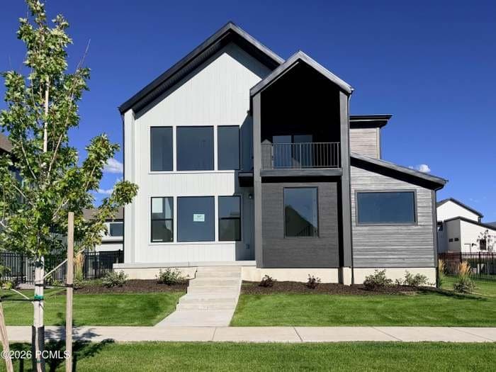 Heber House: 944 S Cloverfield Ct