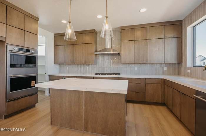 Heber House: 944 S Cloverfield Ct
