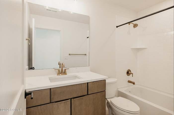 Heber House: 944 S Cloverfield Ct