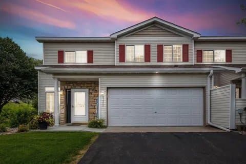 Forest Lake Townhome: 21217 N Clydesdale Curv