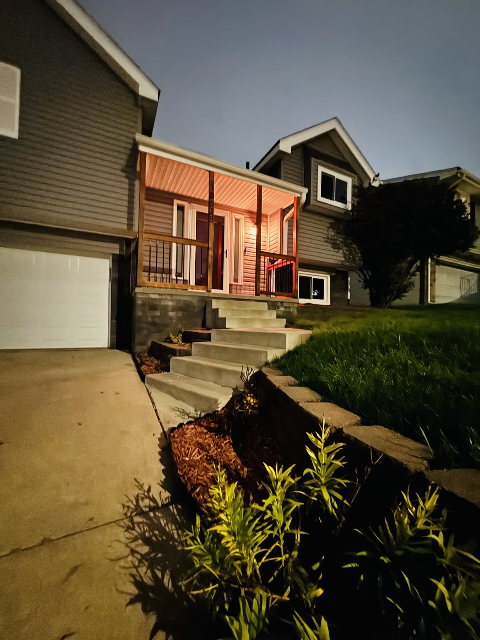 Omaha House: 10628 Hartman Ave