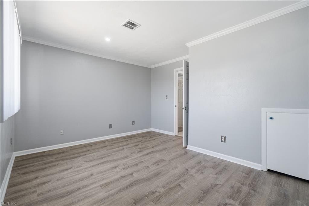 Virginia Beach Condo: 209 Lake Dr