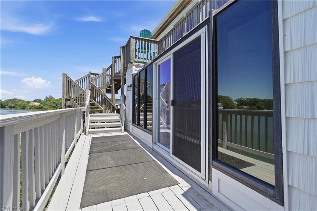 Virginia Beach Condo: 209 Lake Dr