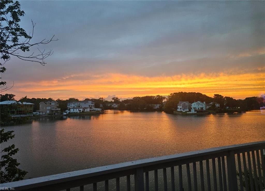 Virginia Beach Condo: 209 Lake Dr