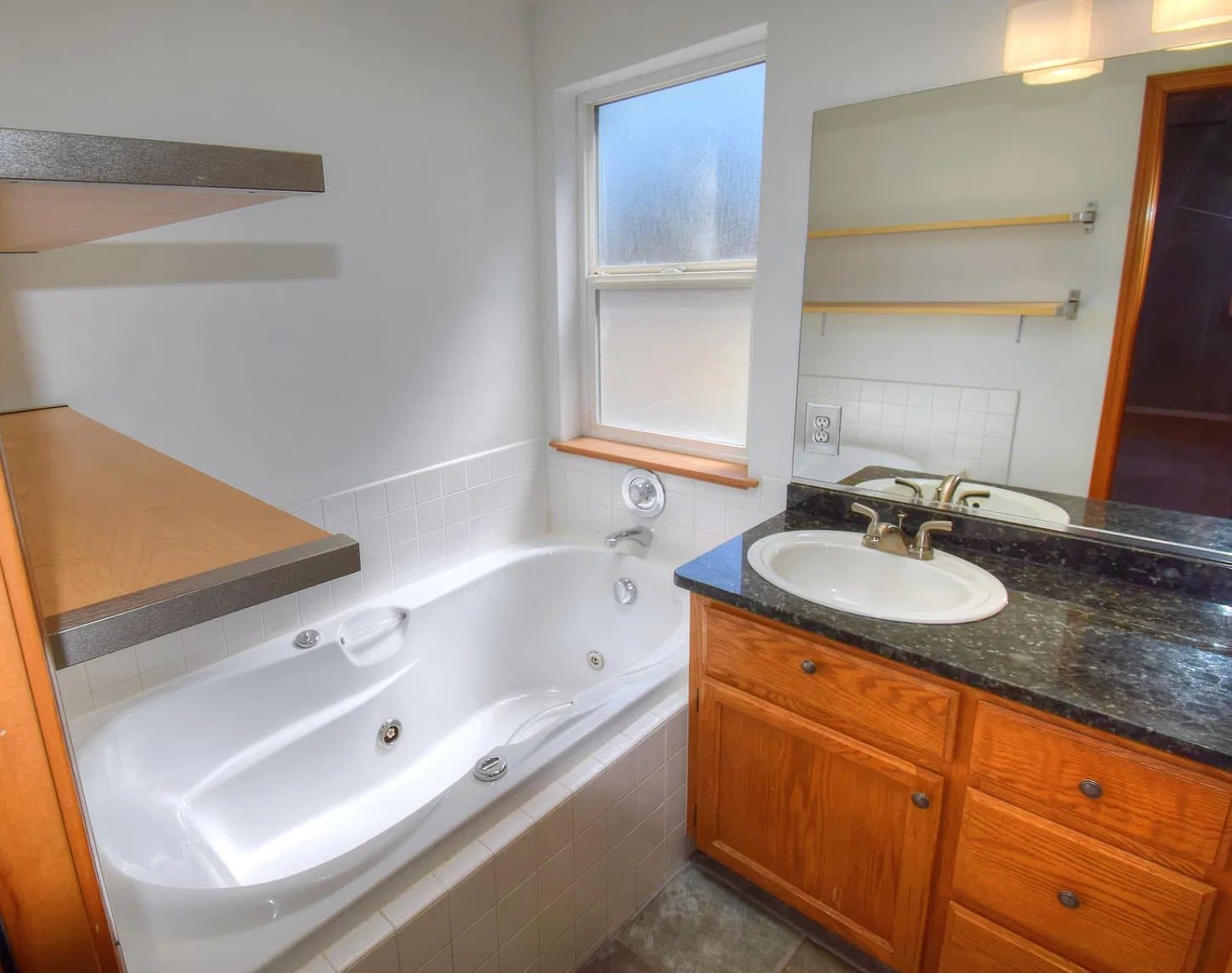 Yelm House: 17010 94th Ln SE