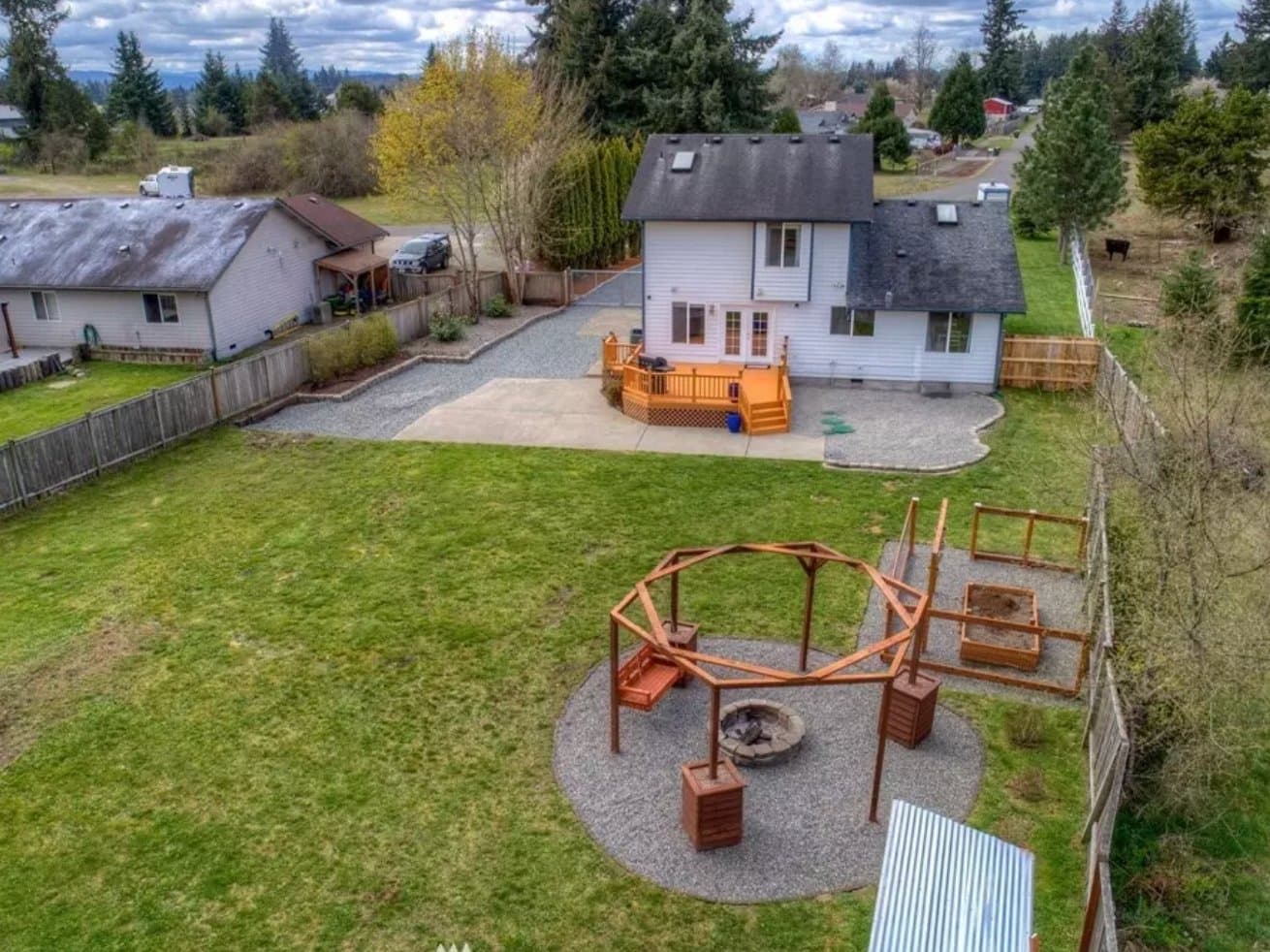 Yelm House: 17010 94th Ln SE